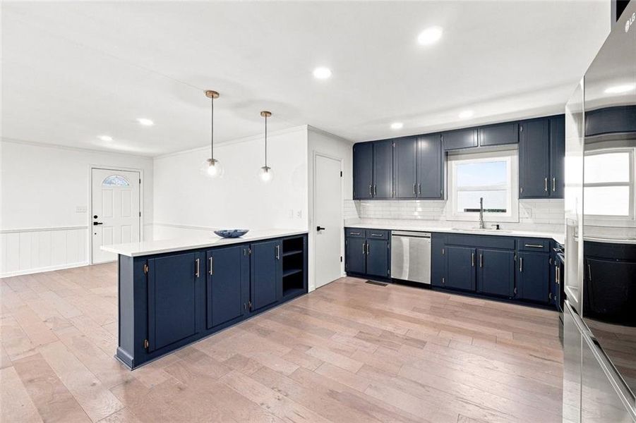 Furnished interior view inside a new home in , Acworth (Image 5).
