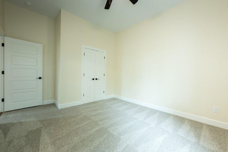 Spacious, unfurnished interior of a new home in , Blue Ridge (Image 31).