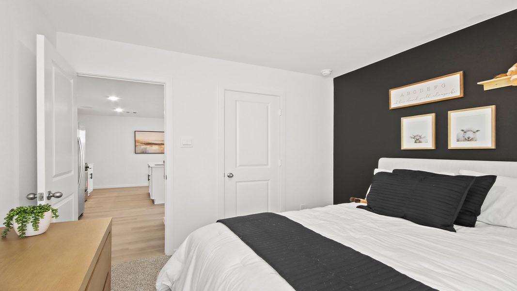 Representative furnished interior of a home built from the Barton by D.R. Horton in Sunset Valley, Hockley (Image 17).