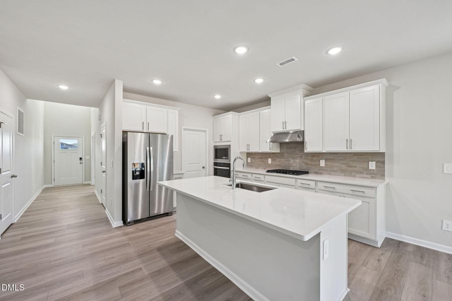 13-web-or-mls-Raleigh - Oak Manor - 113