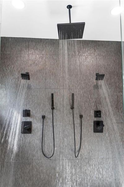 Image 65 of a home in .