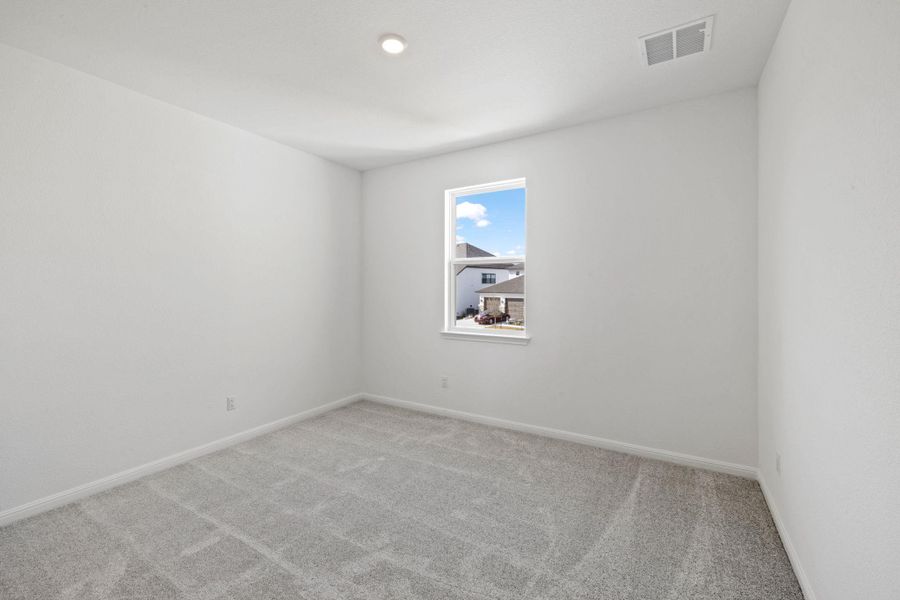 Spacious, unfurnished interior of a new home in , Leander (Image 20).