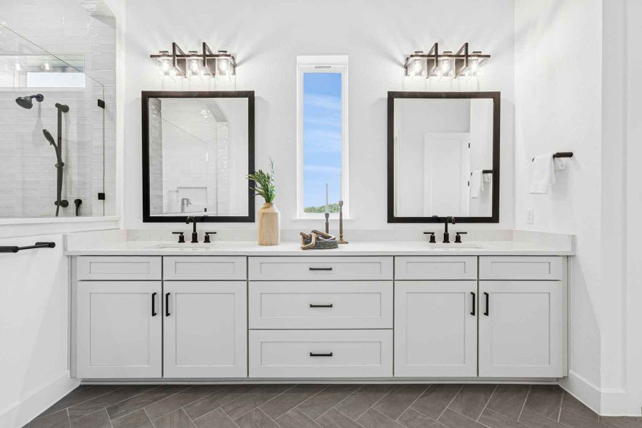 The Aldenridge - Owner's Bath The Aldenridge - Owner's Bath