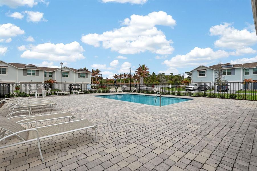 Community amenities in , Stuart (Image 46).