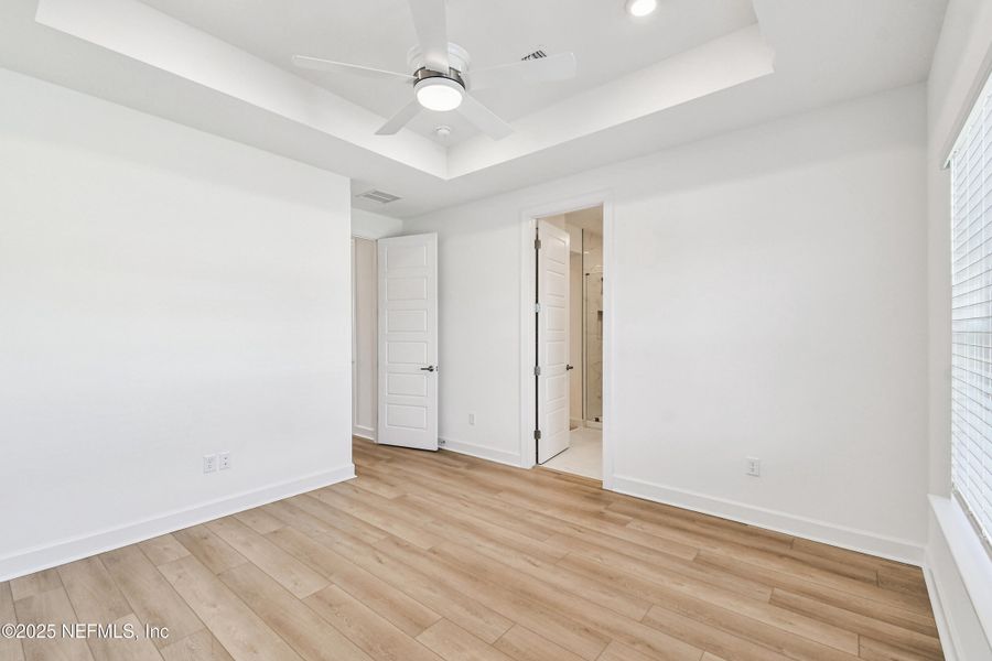 Spacious, unfurnished interior of a new home in Seven Pines 24' Rear Entry Townhomes, Jacksonville (Image 20).