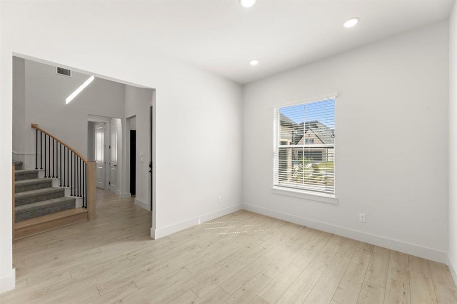04. 7220 Oak Knoll - Flex
