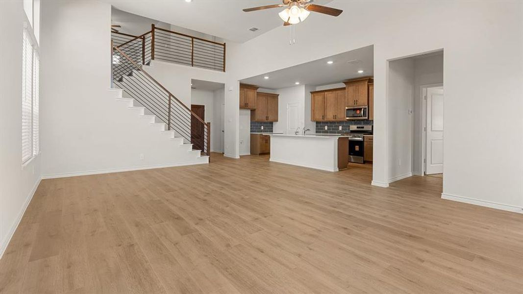 Spacious, unfurnished interior of a new home in The Landing at Hidden Lakes, McKinney (Image 6). Spacious, unfurnished interior of a new home in The Landing at Hidden Lakes, McKinney (Image 6).