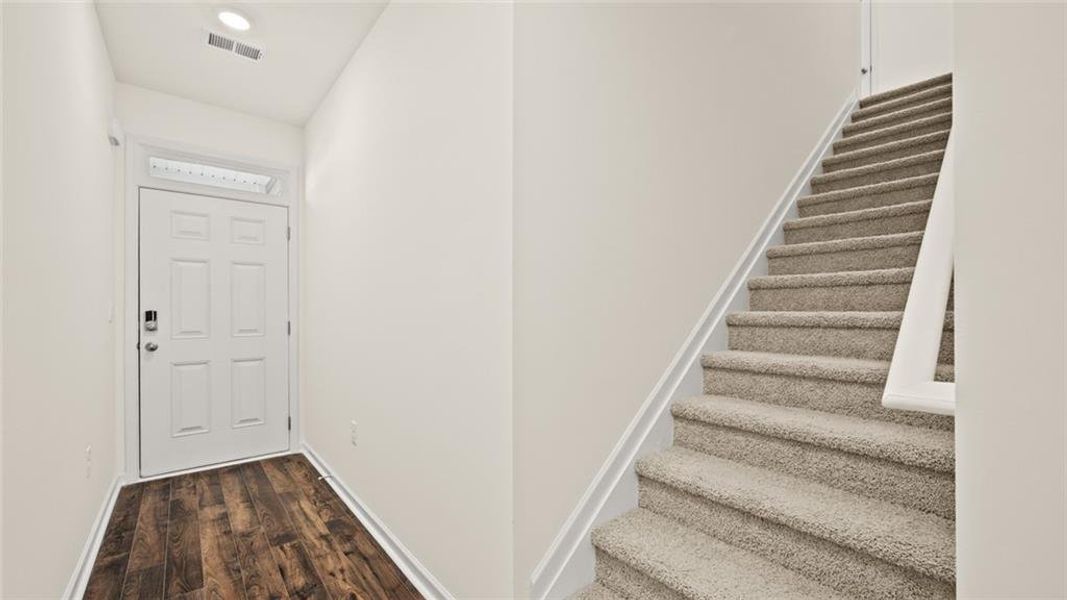 Spacious, unfurnished interior of a new home in Inverness at Sugarloaf, Lawrenceville (Image 25).