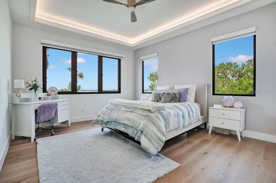Furnished interior view inside a new home in , Windermere (Image 49).