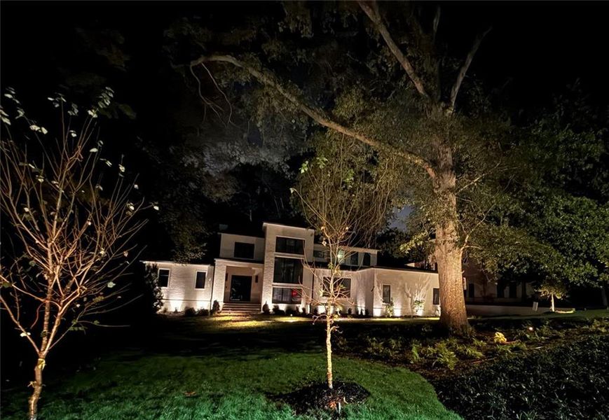 Image 86 of a home in .