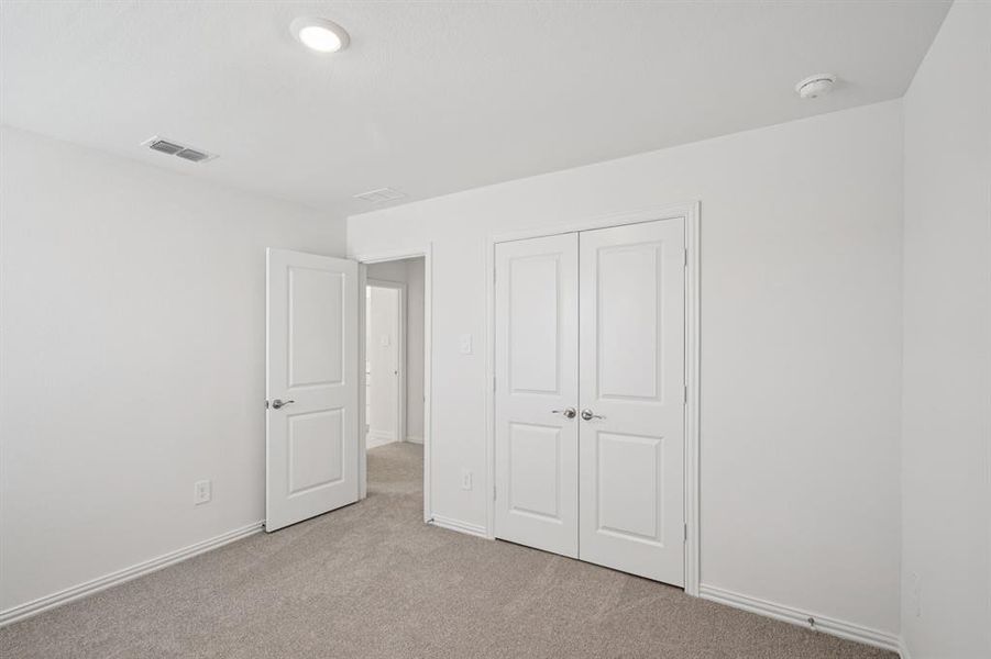 Photo is not of the actual home, but is an inspirational photo of builder’s model home and may depict options, furnishings, and/or decorator features that are not included. Photo is not of the actual home, but is an inspirational photo of builder’s model home and may depict options, furnishings, and/or decorator features that are not included.