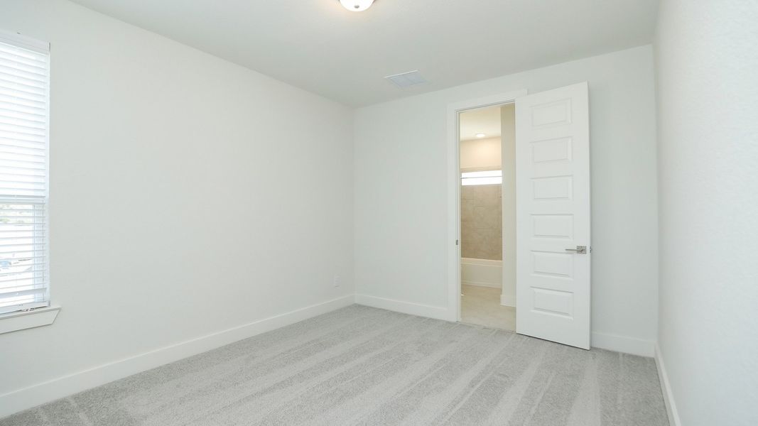 Furnished interior view inside a new home in Independence Heights, Houston (Image 25).