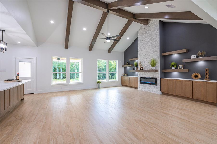 Image 47 of a home in .