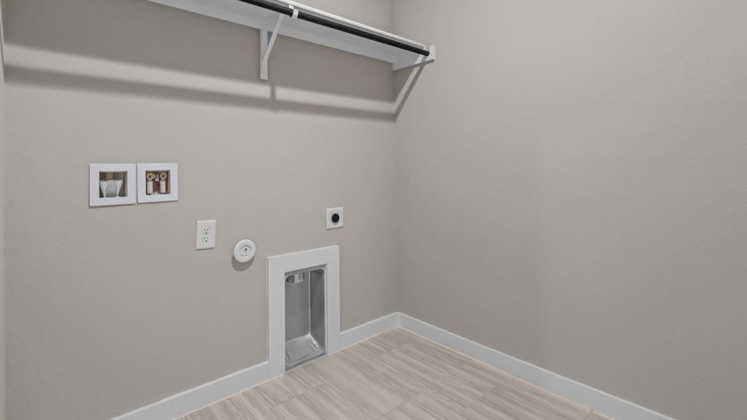 Representative unfurnished interior of a home built from the Southhaven by D.R. Horton in Legacy South, Midland (Image 25).