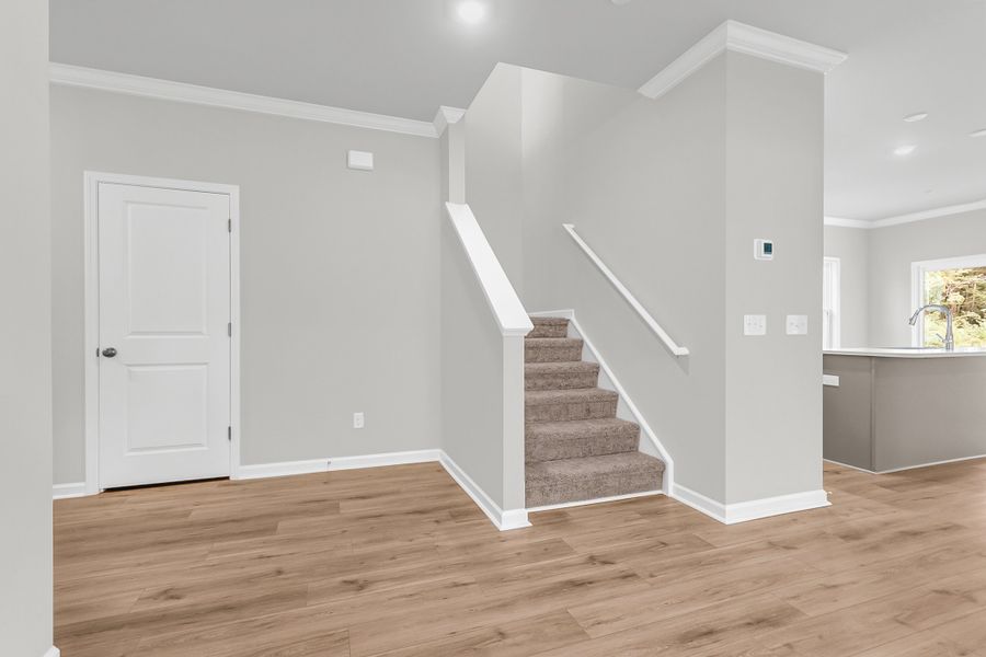 Spacious, unfurnished interior of a new home in Central Creek, Goose Creek (Image 24).