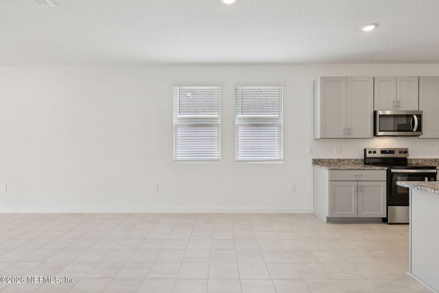 Spacious, unfurnished interior of a new home in Cypress Meadows - Signature Series, Jacksonville (Image 12).