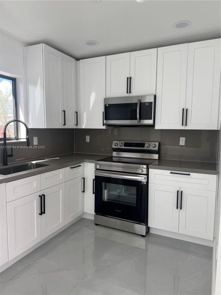 Image 19 of a home in .