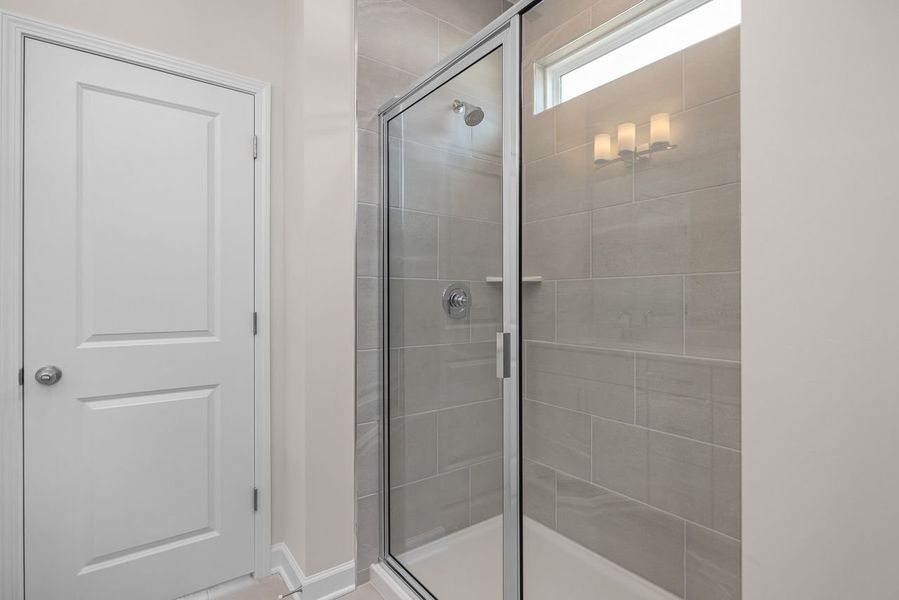 Representative interior finishes for a home built from the The Franklin C by Davidson Homes LLC in Retreat at North Main, Lillington (Image 14).