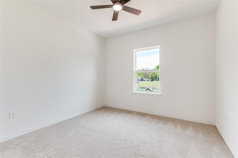 Spacious, unfurnished interior of a new home in , Granbury (Image 16).