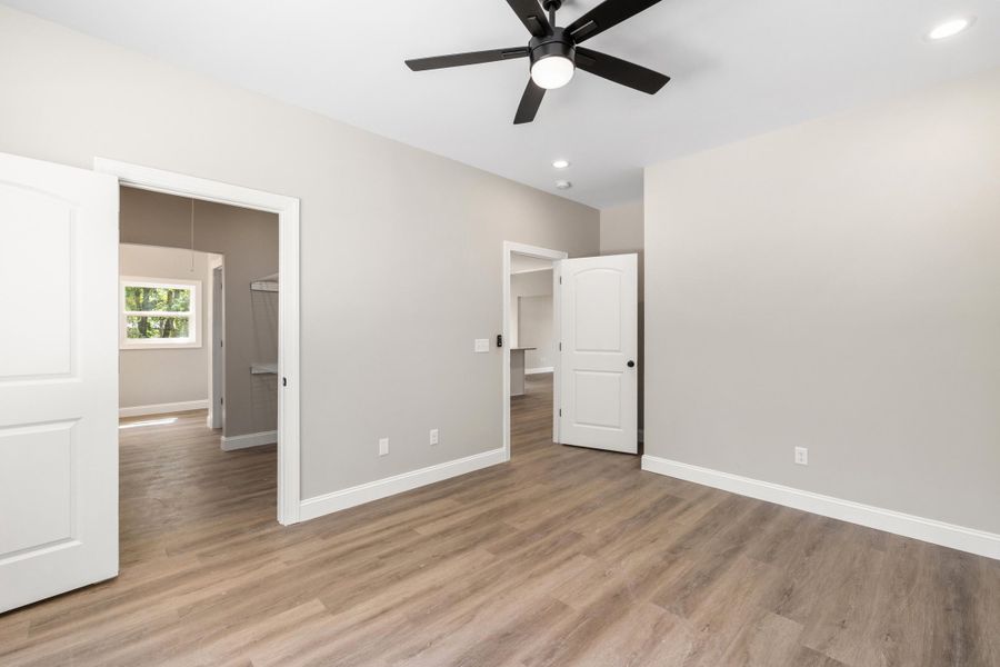 Spacious, unfurnished interior of a new home in , Manning (Image 18).