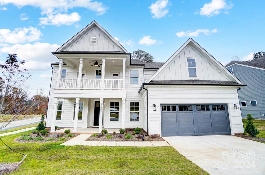 MOVE-IN READY! Homesite 69 features a Charleston F floorplan - actual photos to follow.