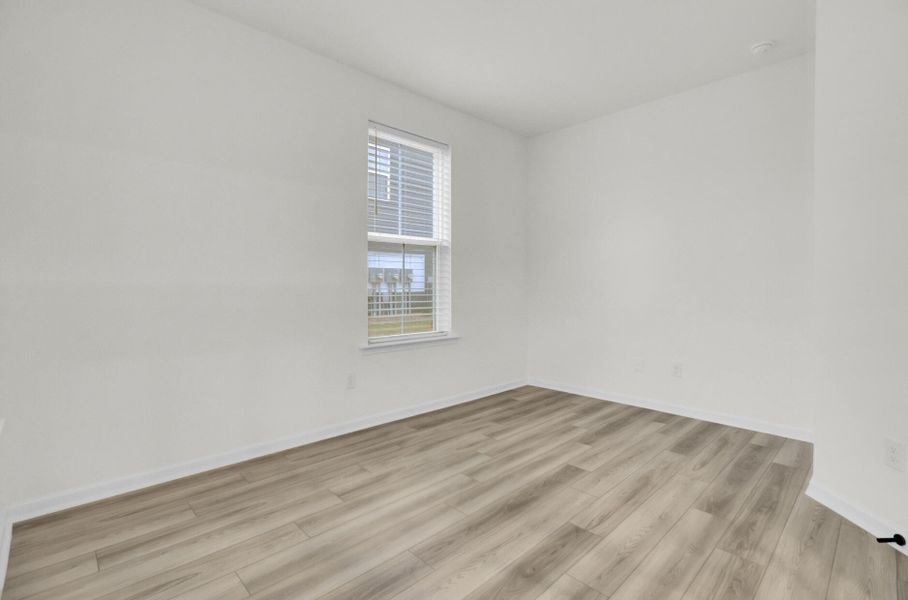 Spacious, unfurnished interior of a new home in , Moncks Corner (Image 19).
