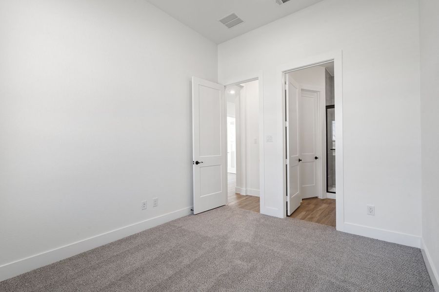 Representative unfurnished interior of a home built from the Malibu – 60′ Lot by Chesmar Homes in Fulshear Lakes, Fulshear (Image 21). Representative unfurnished interior of a home built from the Malibu – 60′ Lot by Chesmar Homes in Fulshear Lakes, Fulshear (Image 21).