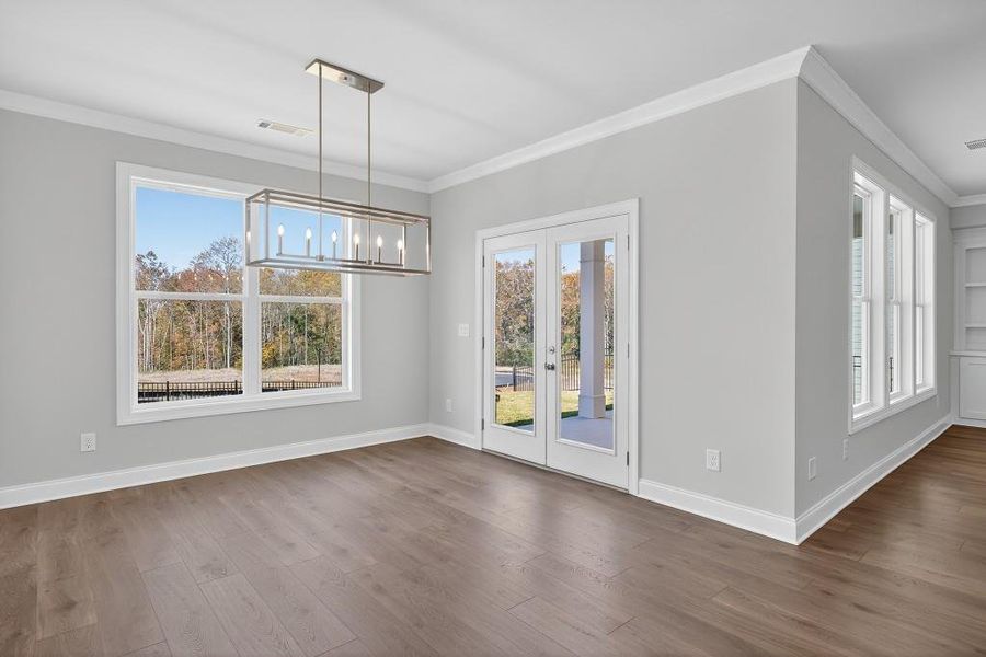 Spacious, unfurnished interior of a new home in Hemingway, Flowery Branch (Image 19).