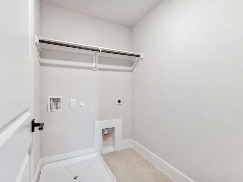 Spacious, unfurnished interior of a new home in Lake Park Villas, Wylie (Image 19). Spacious, unfurnished interior of a new home in Lake Park Villas, Wylie (Image 19).