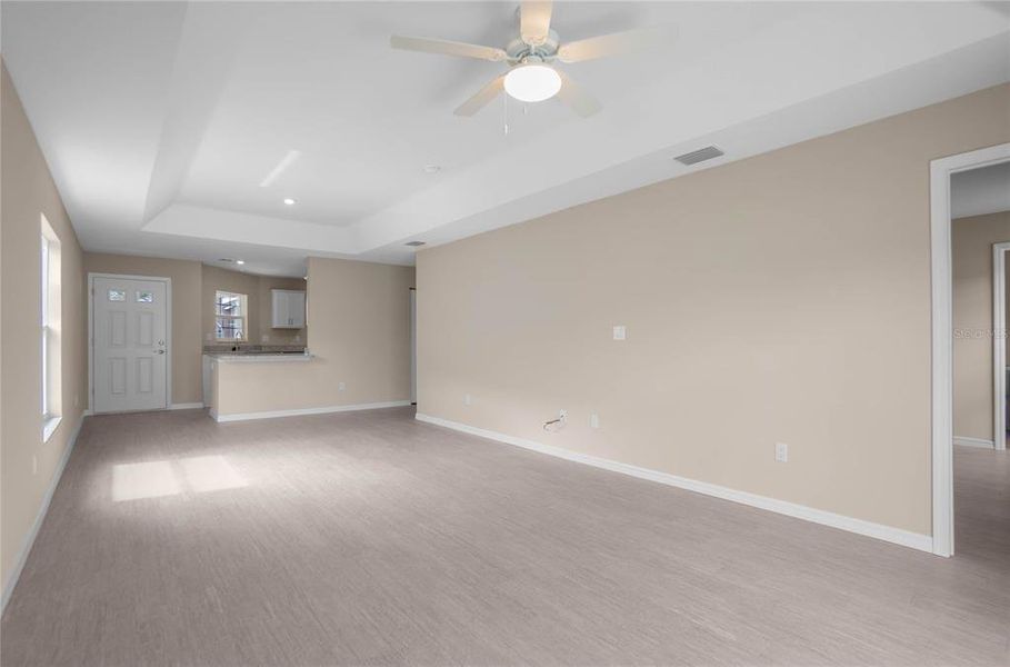 Spacious, unfurnished interior of a new home in , Floral City (Image 23).