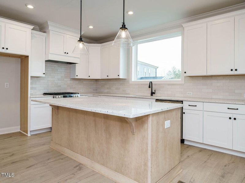 012-1280x960-kitchen