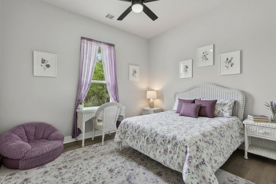 A wonderful guest bedroom with plenty of room!