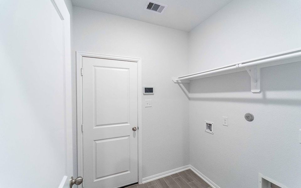 Image 14 of a home in Lago Mar.