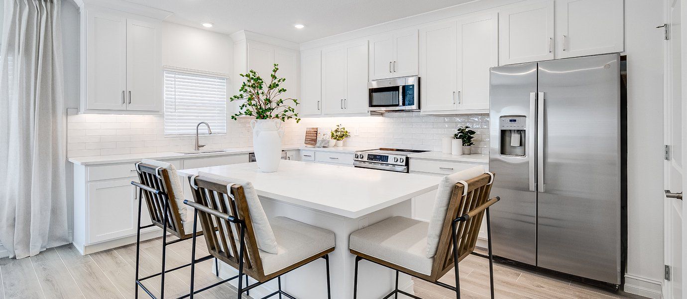 2411 Flagler Kitchen 4of4 F2 Base3 hero