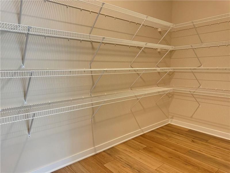Spacious, unfurnished interior of a new home in Ponderosa Farms Reserve, Gainesville (Image 32).