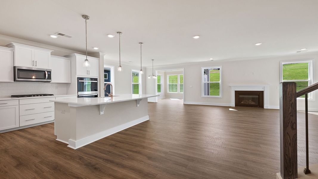Spacious, unfurnished interior of a new home in Seven Oaks, Greenwood (Image 15).