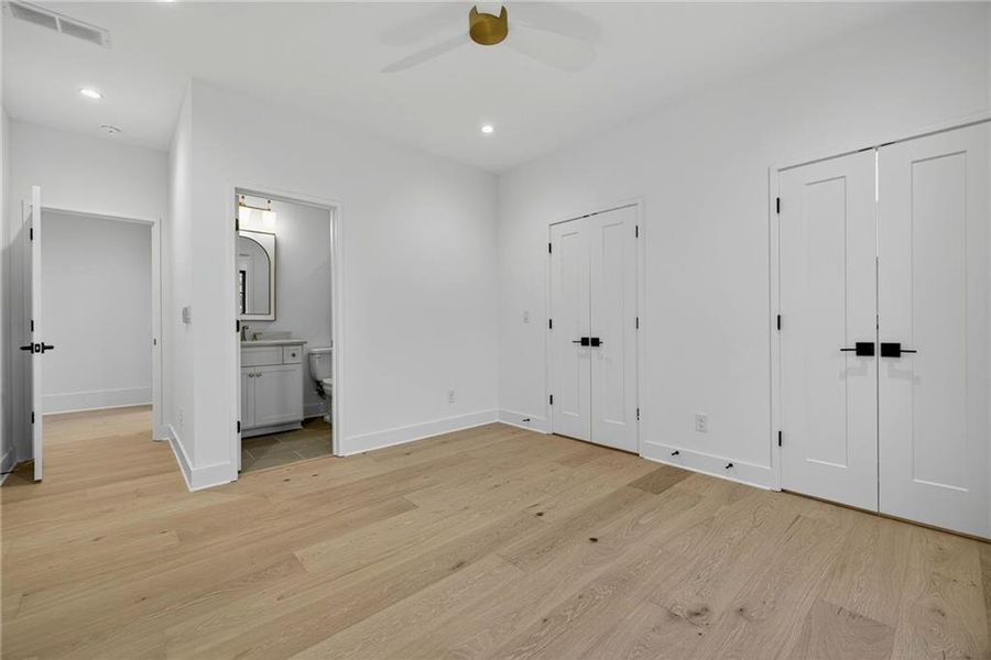 Spacious, unfurnished interior of a new home in , Atlanta (Image 64).