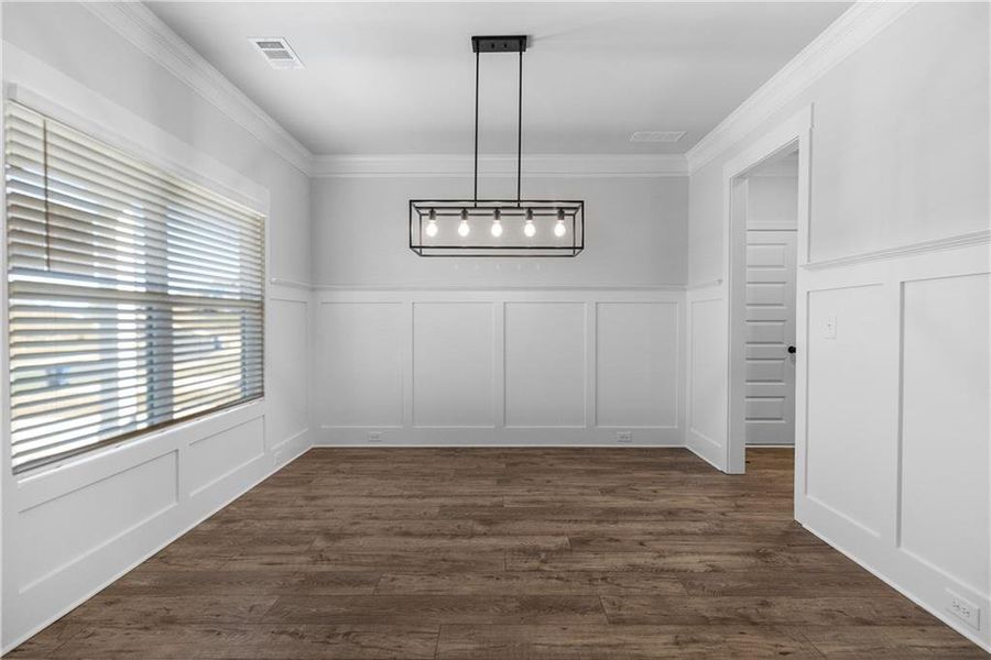 Spacious, unfurnished interior of a new home in Calgary Downs, Winder (Image 22).