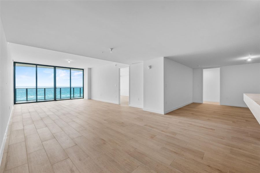 Spacious, unfurnished interior of a new home in Casamar, Pompano Beach (Image 18). Spacious, unfurnished interior of a new home in Casamar, Pompano Beach (Image 18).