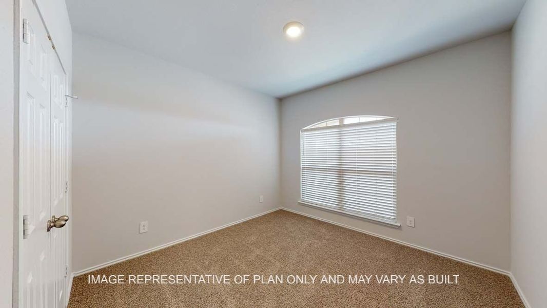 Spacious, unfurnished interior of a new home in Three Creeks - Colt Creek, Belton (Image 21).