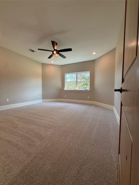 Spacious, unfurnished interior of a new home in , Huntsville (Image 40). Spacious, unfurnished interior of a new home in , Huntsville (Image 40).