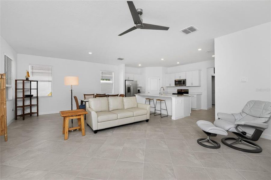Furnished interior view inside a new home in , Englewood (Image 48).