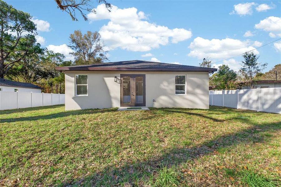 Exterior details and patio area of a home in , Brooksville (Image 4).