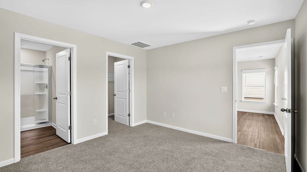 Spacious, unfurnished interior of a new home in Gibson Grove, Laurens (Image 28).