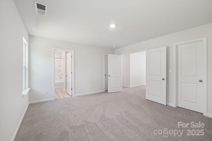 Spacious, unfurnished interior of a new home in Cline Village, Conover (Image 30).