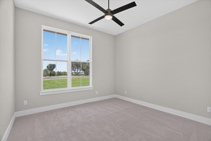 Spacious, unfurnished interior of a new home in Timberview Preserves, Weatherford (Image 36).