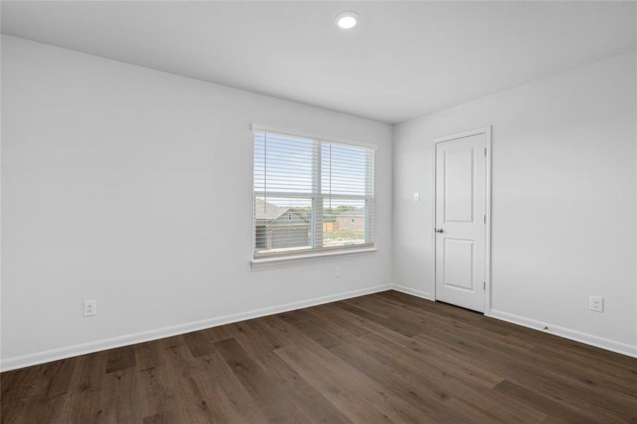 Spacious, unfurnished interior of a new home in Vista West, Fort Worth (Image 5).
