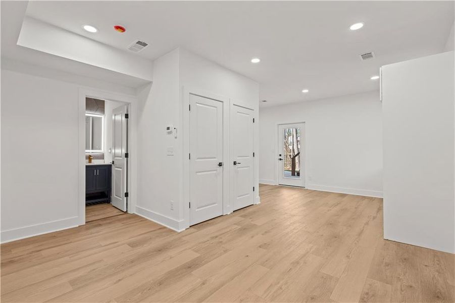 Spacious, unfurnished interior of a new home in , Villa Rica (Image 49).