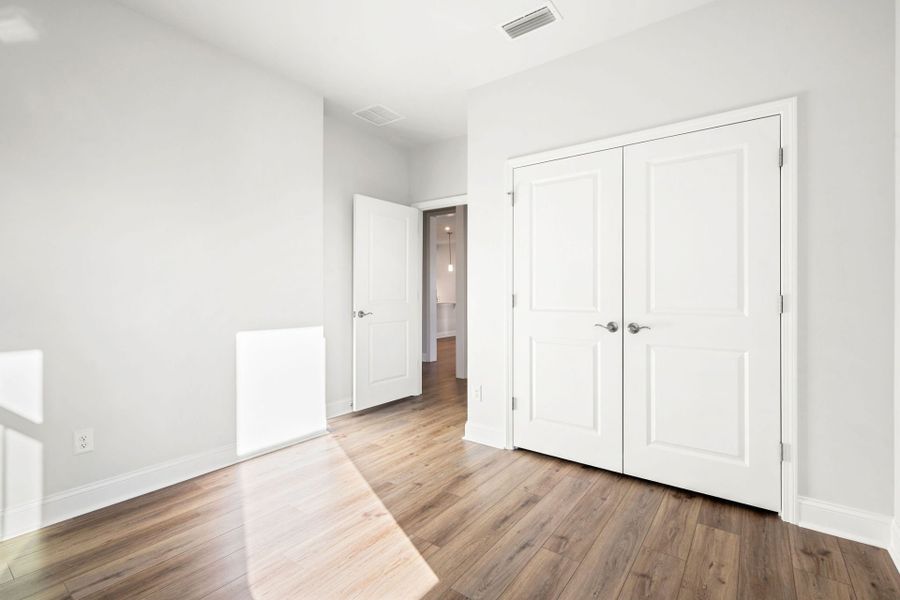 Spacious, unfurnished interior of a new home in Sun City Hilton Head, Bluffton (Image 23).