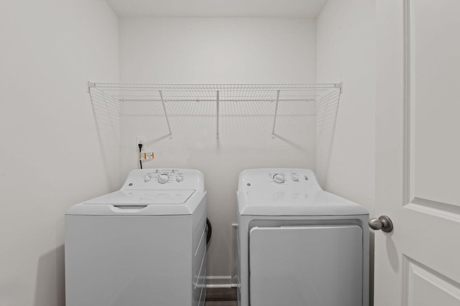 Representative furnished interior of a home built from the Solstice by Starlight Homes in Noble Ridge, Howe (Image 16).